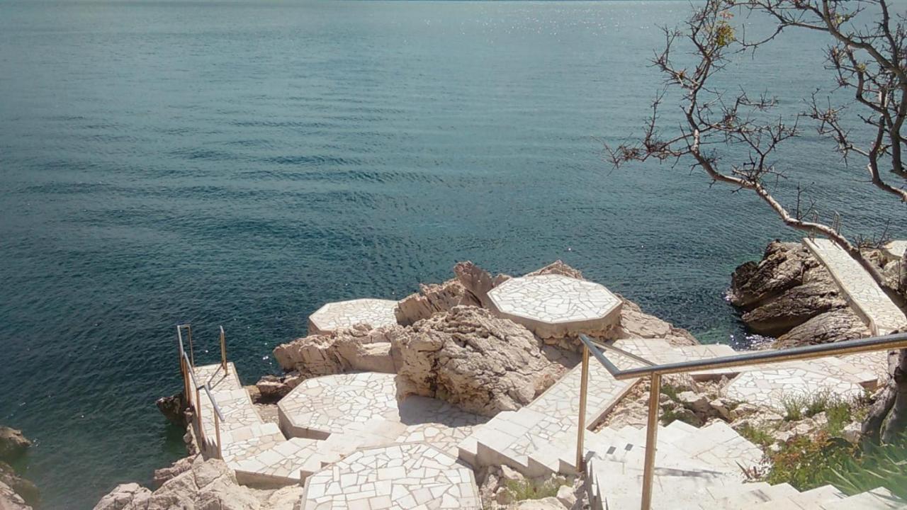 Apartman Renata Novi Vinodolski Buitenkant foto