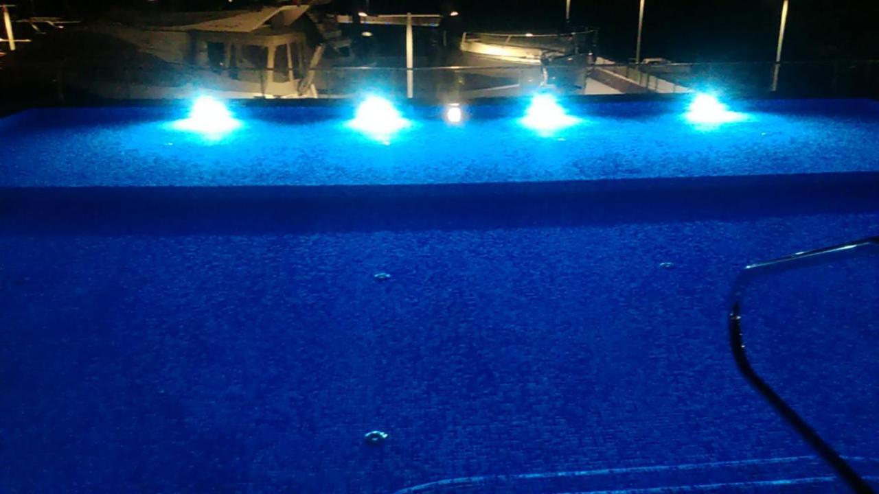Apartman Renata Novi Vinodolski Buitenkant foto